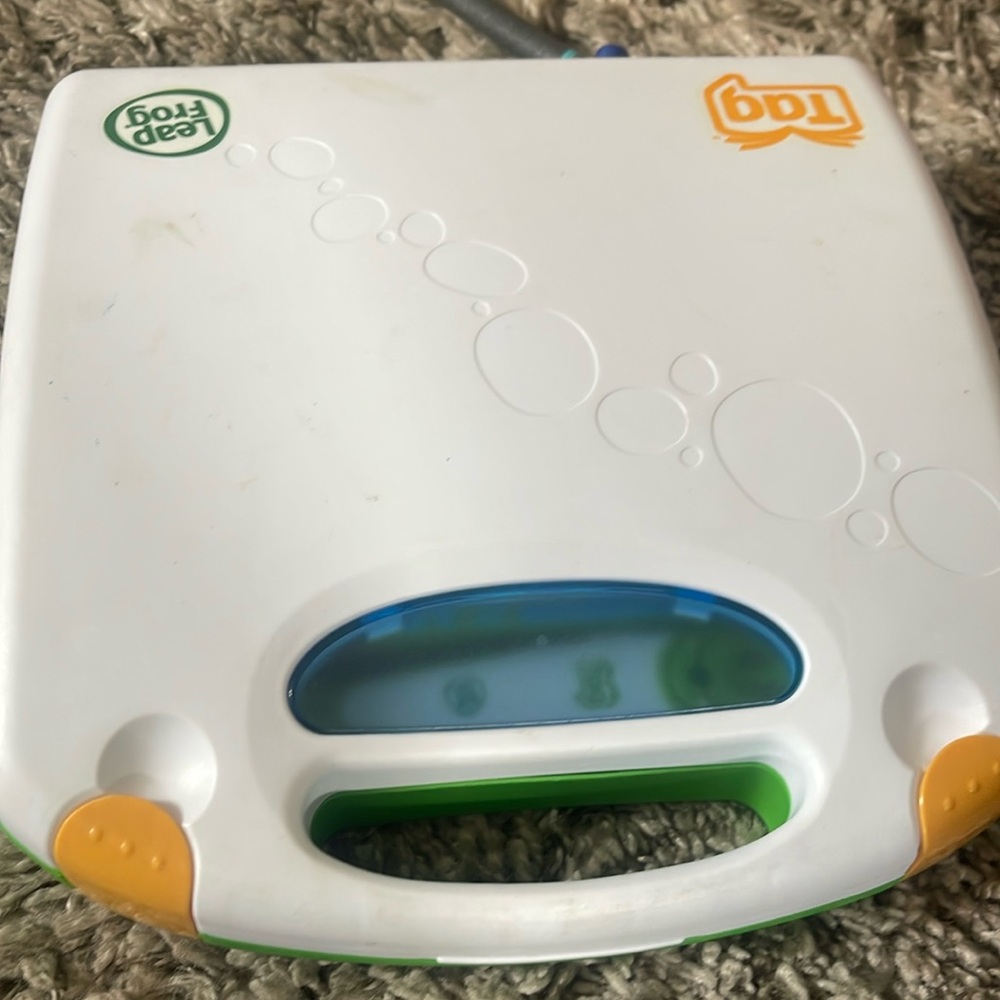LeapFrog Tag Reader + Books 2011